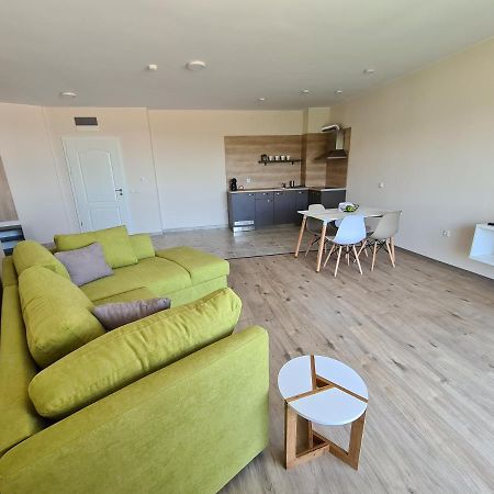 Aparthotel Happy Приморско Екстериор снимка