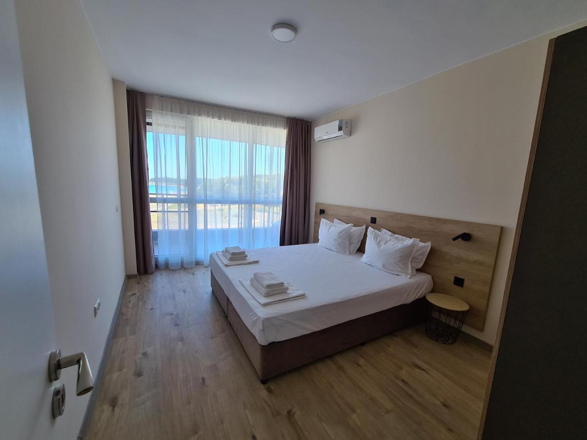 Aparthotel Happy Приморско Екстериор снимка