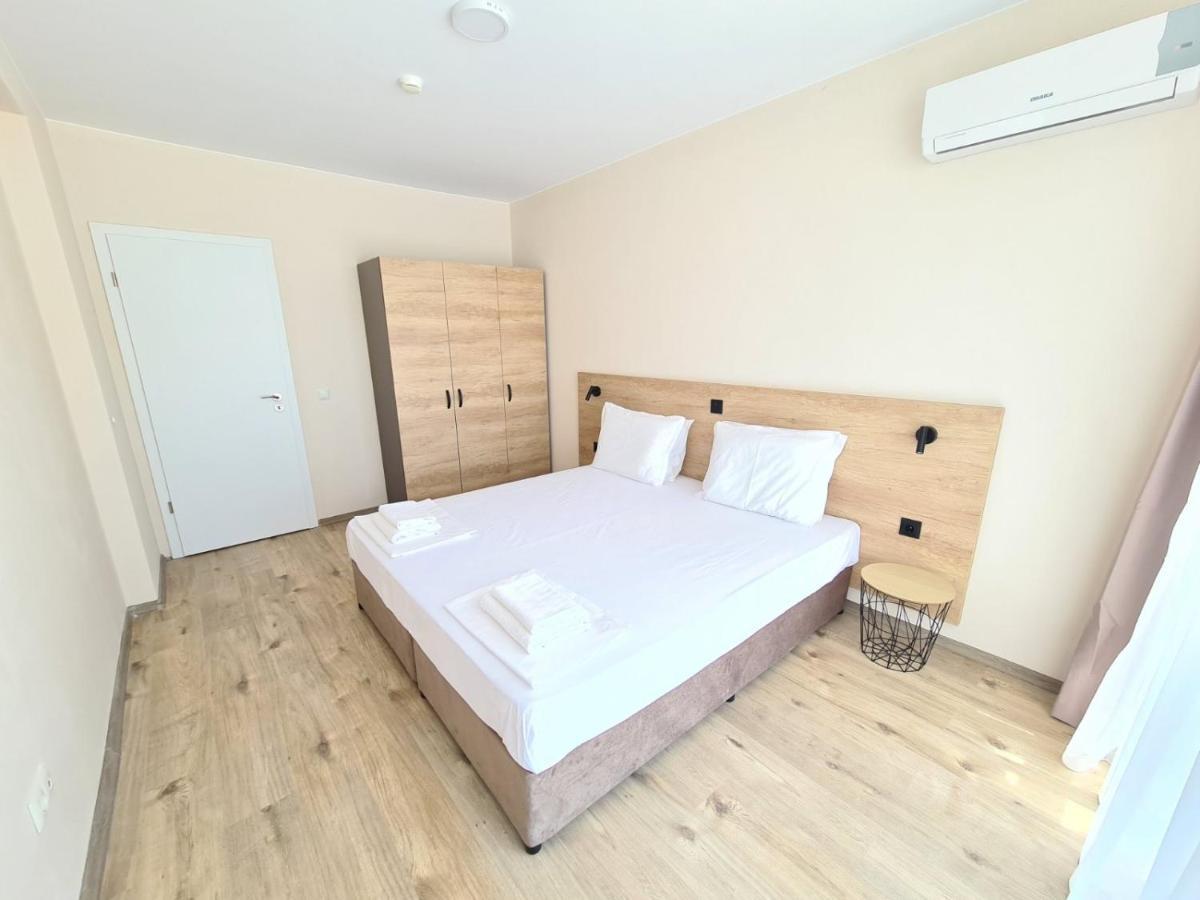 Aparthotel Happy Приморско Екстериор снимка