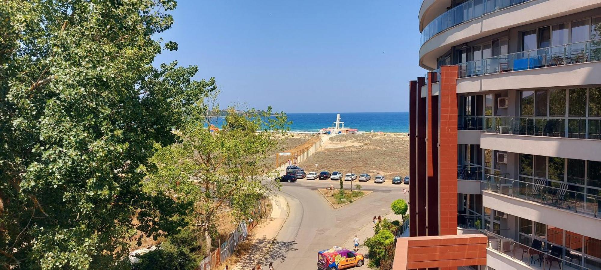 Aparthotel Happy Приморско Екстериор снимка